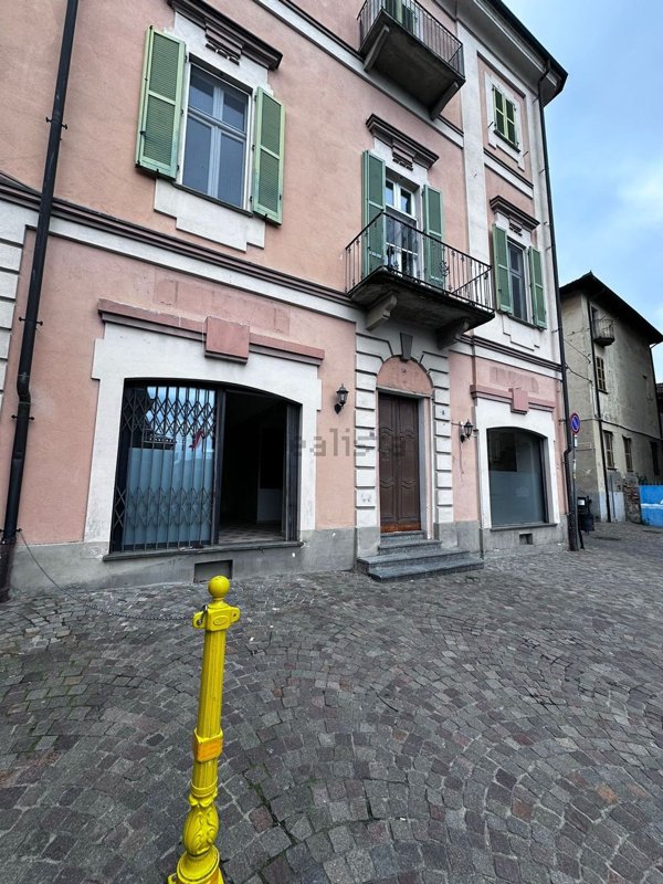 negozio in vendita a Cavaglià