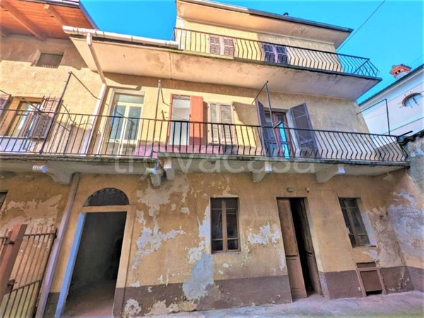 casa indipendente in vendita a Cavaglià