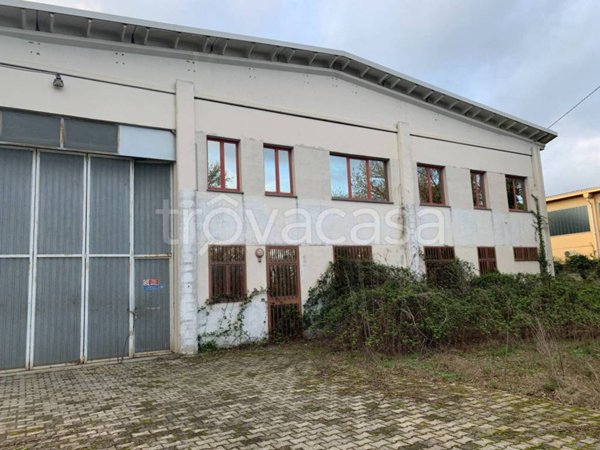 locale commerciale in vendita a Cavaglià