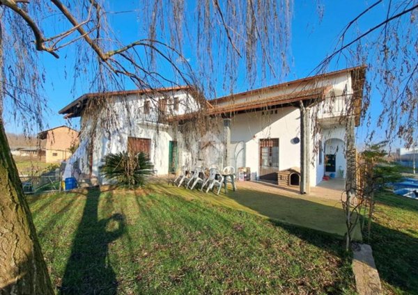 casa indipendente in vendita a Cavaglià