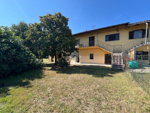 casa semindipendente in vendita a Cavaglià