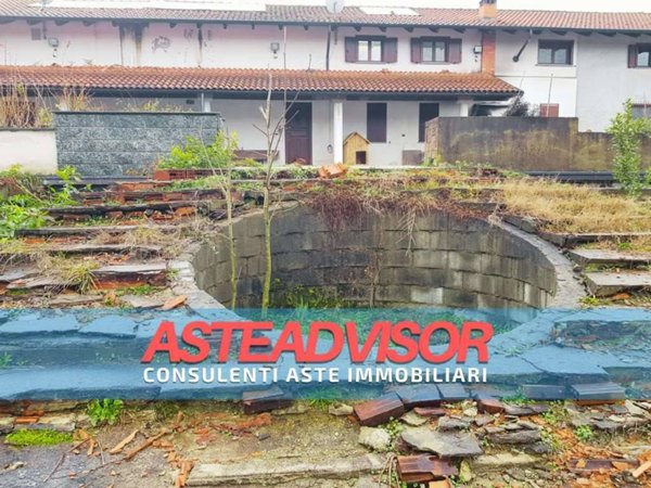 casale in vendita a Cavaglià