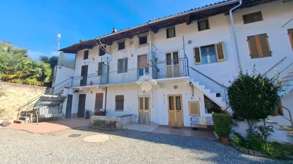 casa indipendente in vendita a Cavaglià