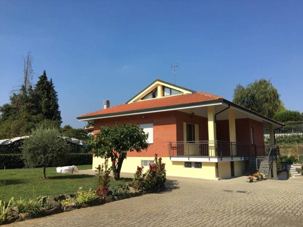 casa indipendente in vendita a Cavaglià