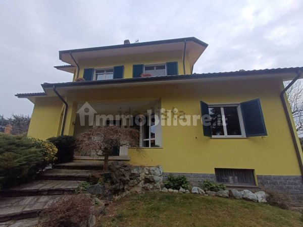 casa indipendente in vendita a Cavaglià