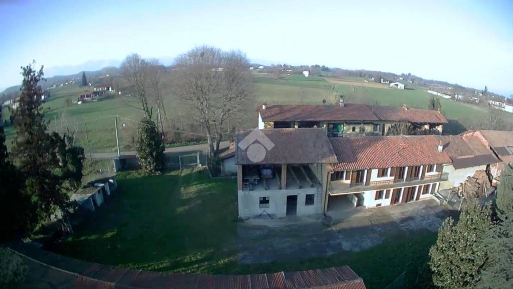 casa indipendente in vendita a Cavaglià