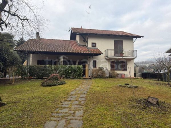 casa indipendente in vendita a Cavaglià