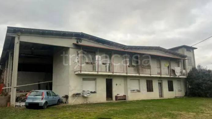 locale commerciale in vendita a Cavaglià