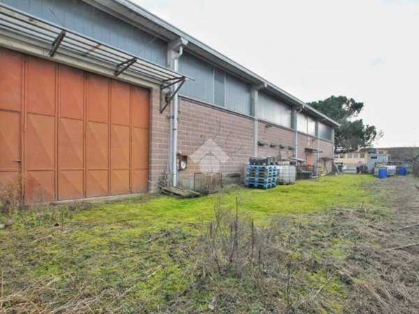 capannone in vendita a Cavaglià