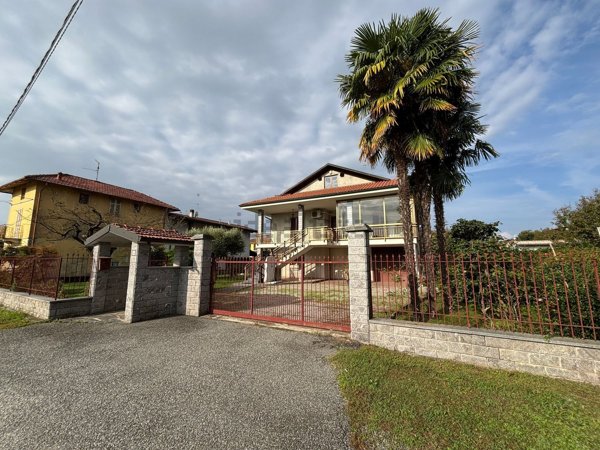 casa indipendente in vendita a Cavaglià