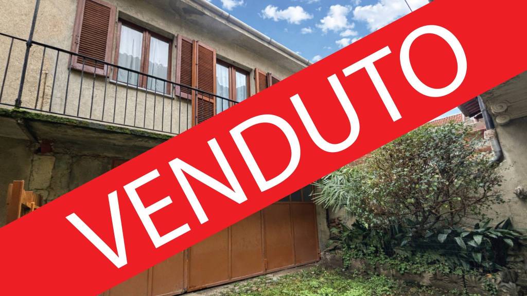 casa indipendente in vendita a Cavaglià