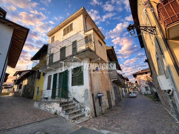 casa indipendente in vendita a Cavaglià