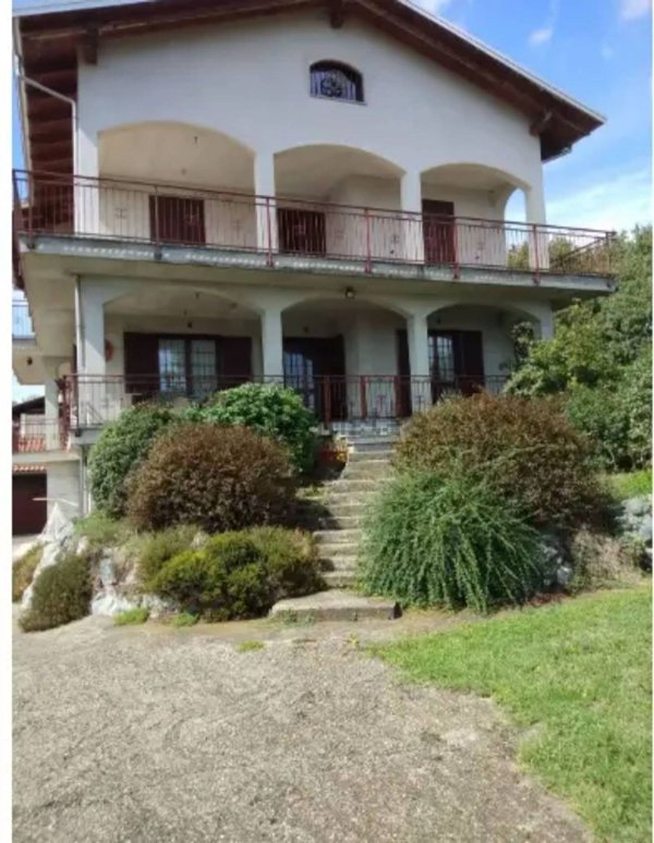 casa indipendente in vendita a Cavaglià