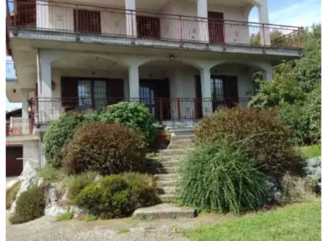 casa indipendente in vendita a Cavaglià