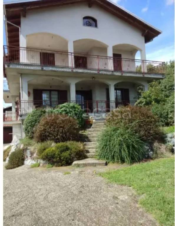 casa indipendente in vendita a Cavaglià
