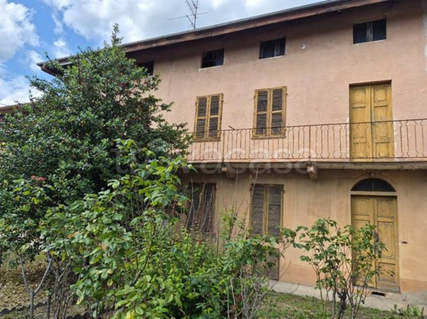 casa indipendente in vendita a Cavaglià