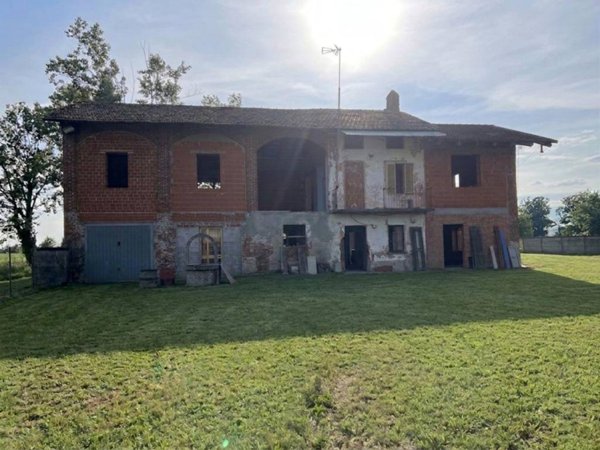 casa indipendente in vendita a Cavaglià