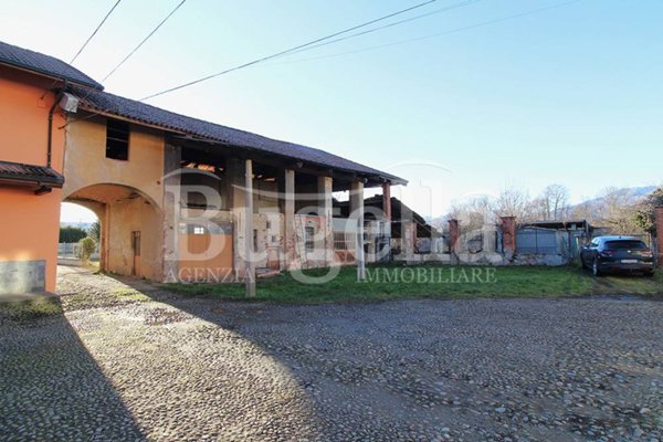 casa indipendente in vendita a Cerrione in zona Vergnasco