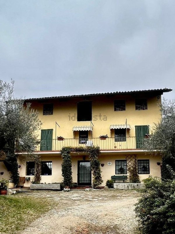 casa indipendente in vendita a Cerrione