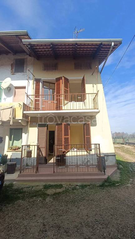 appartamento in vendita a Cerrione in zona Magnonevolo