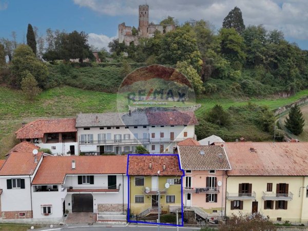 casa indipendente in vendita a Cerrione