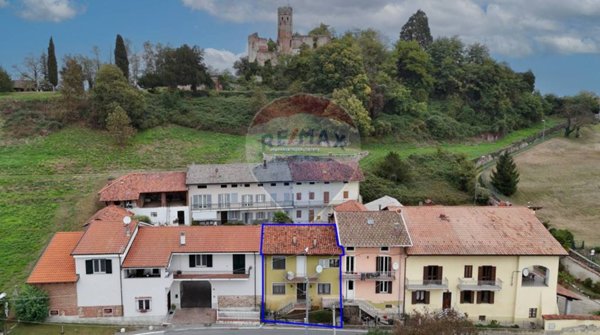 casa indipendente in vendita a Cerrione