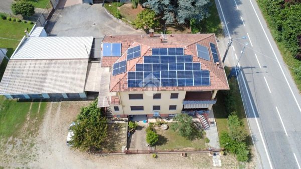 casa indipendente in vendita a Cerrione in zona Vergnasco