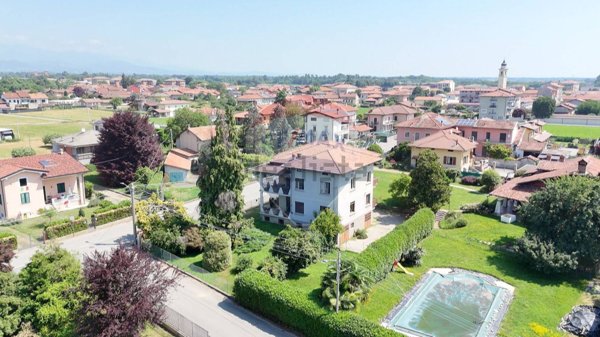 casa indipendente in vendita a Cerrione in zona Vergnasco