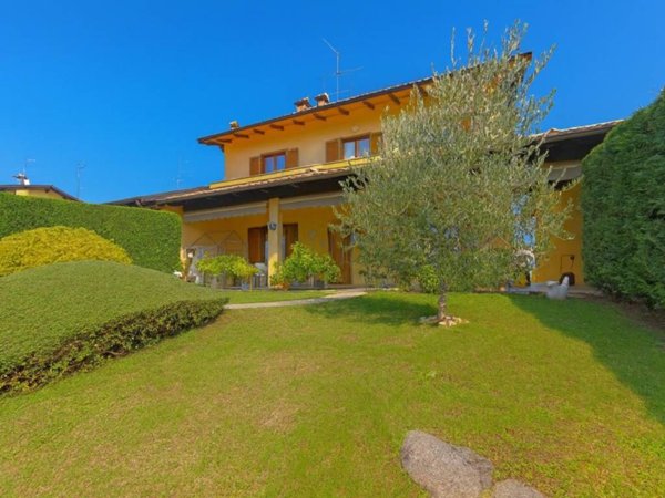 casa indipendente in vendita a Cerrione in zona Vergnasco