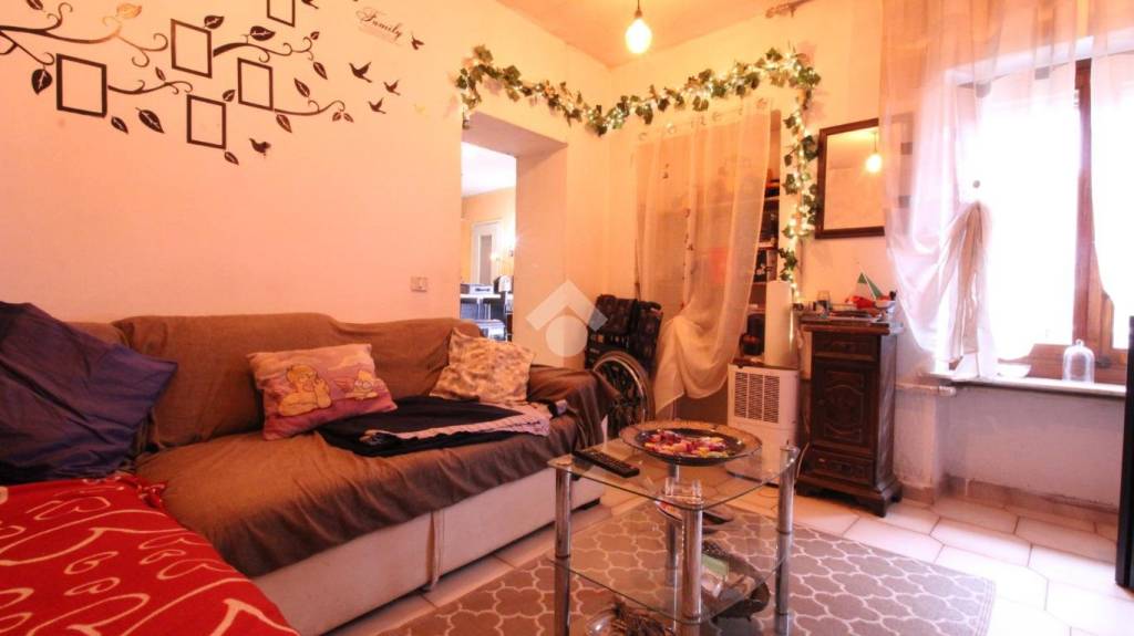 casa indipendente in vendita a Cerrione