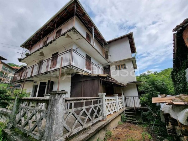 appartamento in vendita a Coggiola in zona Vico