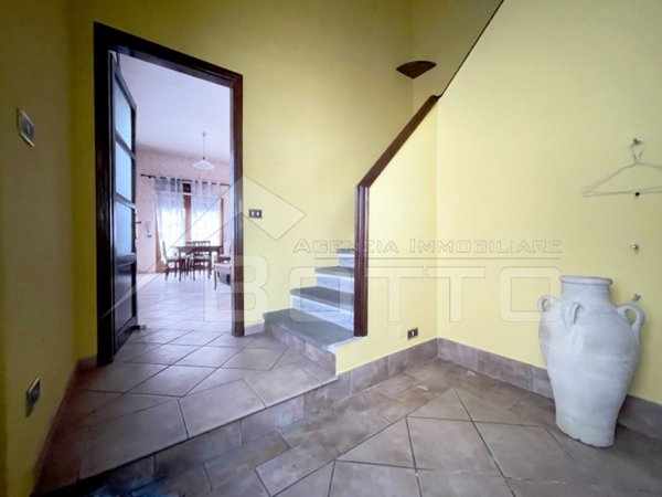 casa indipendente in vendita a Coggiola in zona Vico