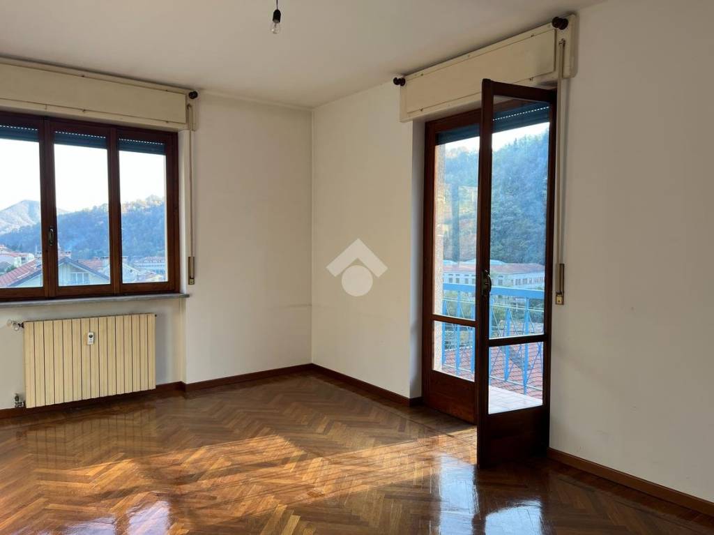appartamento in vendita a Coggiola in zona Vico