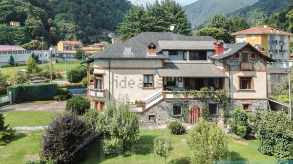 casa indipendente in vendita a Coggiola in zona Vico