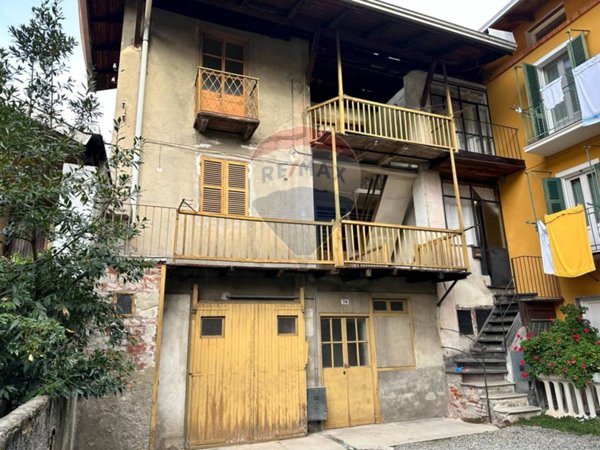 casa indipendente in vendita a Coggiola in zona Vico