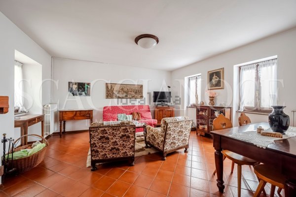 casa indipendente in vendita a Coggiola in zona Viera