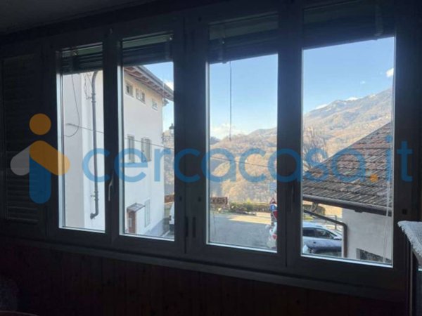 casa indipendente in vendita a Coggiola in zona Vico