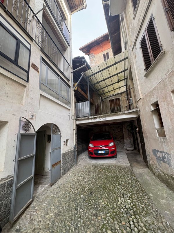 appartamento in vendita a Coggiola in zona Vico