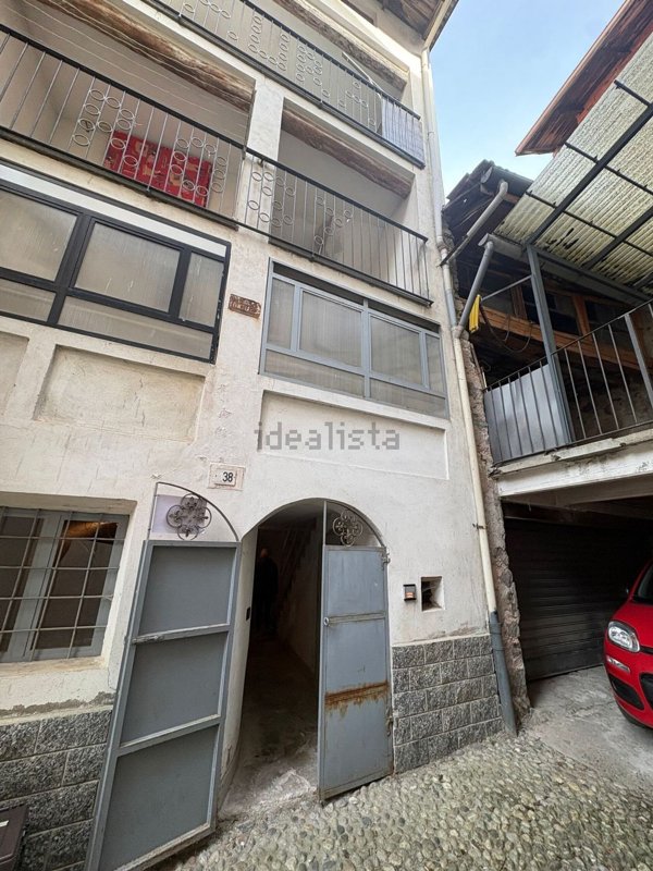 appartamento in vendita a Coggiola in zona Vico