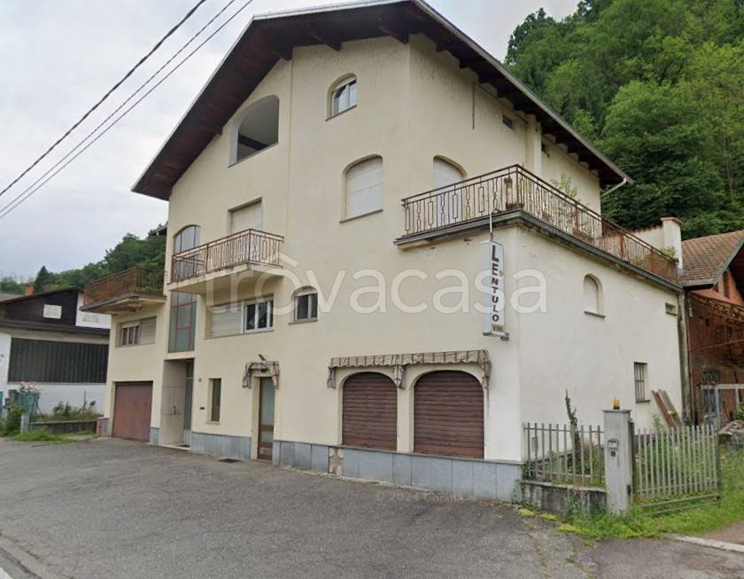 appartamento in vendita a Coggiola in zona Vico