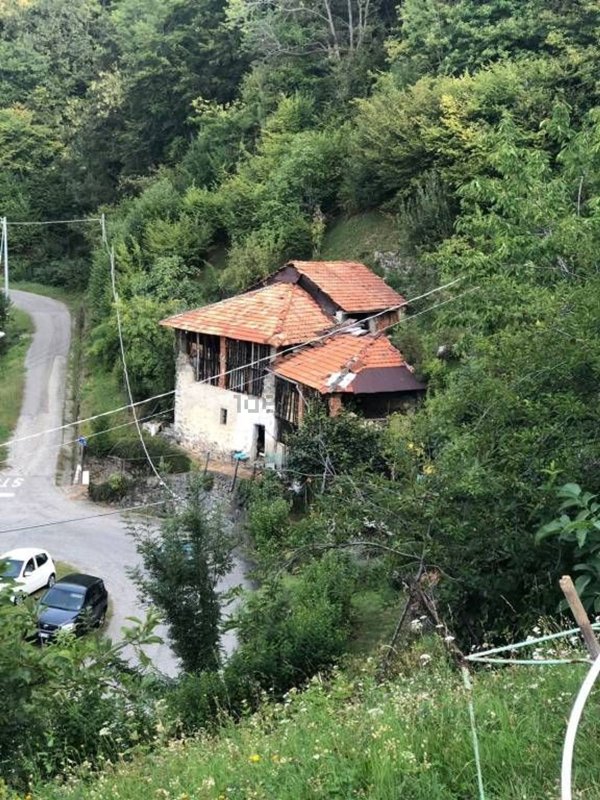 casale in vendita a Coggiola in zona Vico