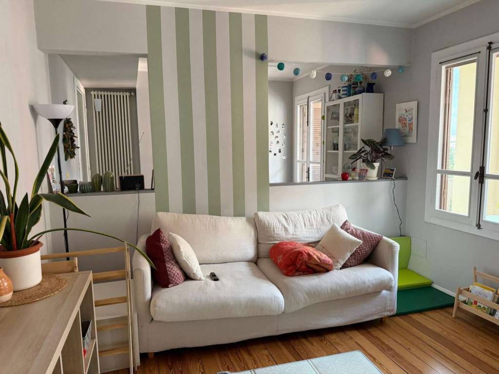 casa indipendente in vendita a Coggiola in zona Vico