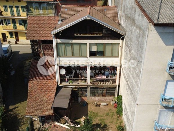 casa indipendente in vendita a Coggiola in zona Vico