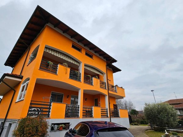 casa indipendente in vendita a Cossato