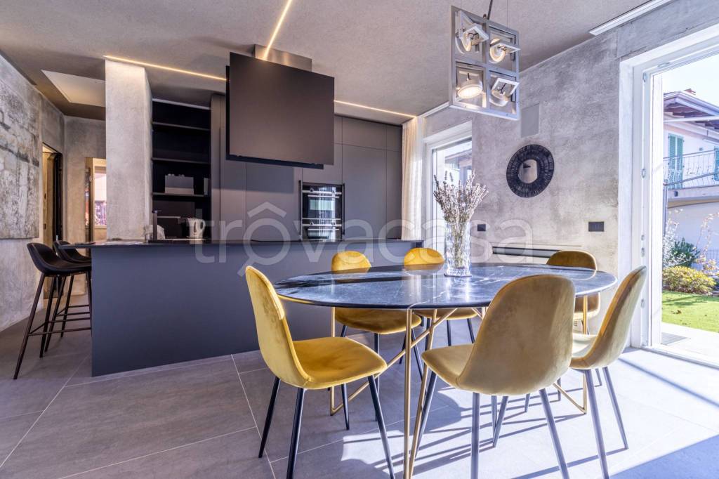 casa indipendente in vendita a Cossato
