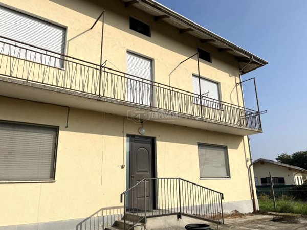 casa indipendente in vendita a Cossato