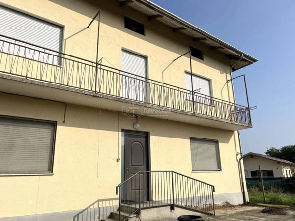 casa indipendente in vendita a Cossato