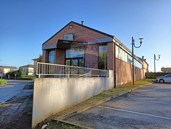 ufficio in vendita a Cossato