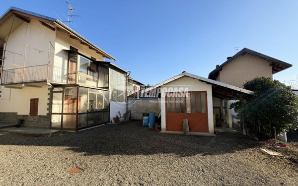 casa indipendente in vendita a Cossato