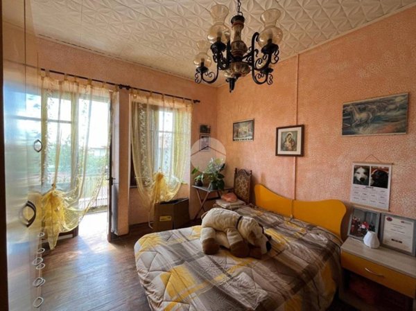 casa semindipendente in vendita a Cossato in zona Parlamento